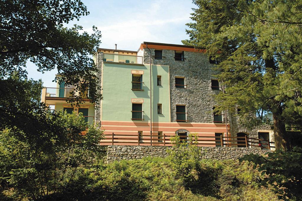 Il Bosco Di Campo Marzano Rooms & Apartments Borzonasca Exterior photo